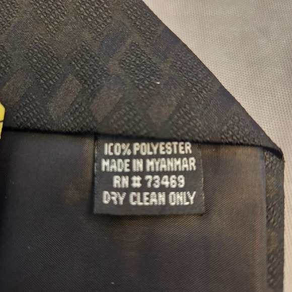 Disney Winnie the Pooh Tigger Eeyore Mens Black Polyester Necktie - Picture 3 of 4